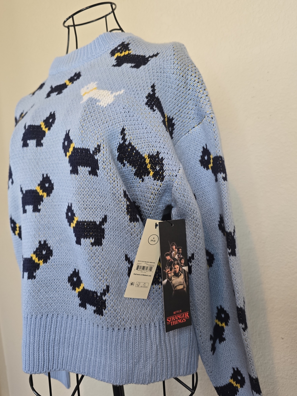 NWT Stranger Things Light Blue Scottie Dog Knit Sweater Sz S